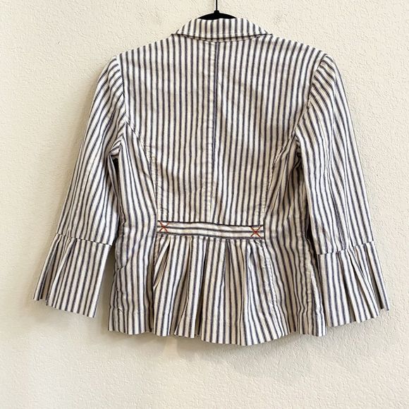 CAbi Blue Striped 3/4 Sleeve Blazer Jacket Womens Size 2 Bell Sleeve Pockets - Picture 7 of 11